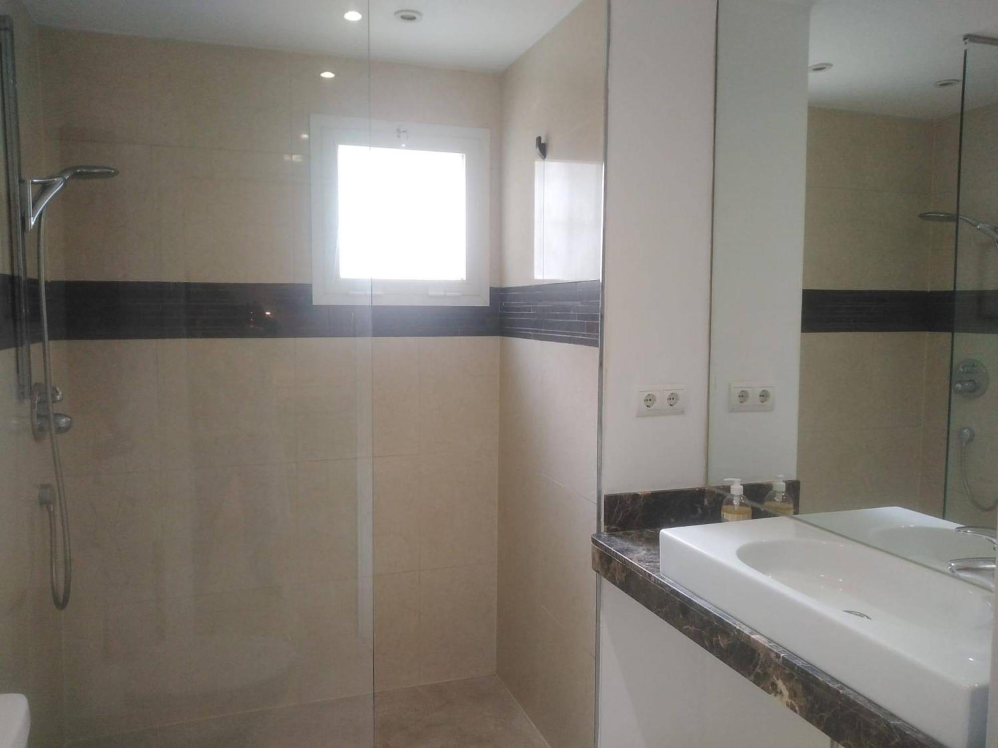 Apartment 2 Bed Gf Near Puerto Banus